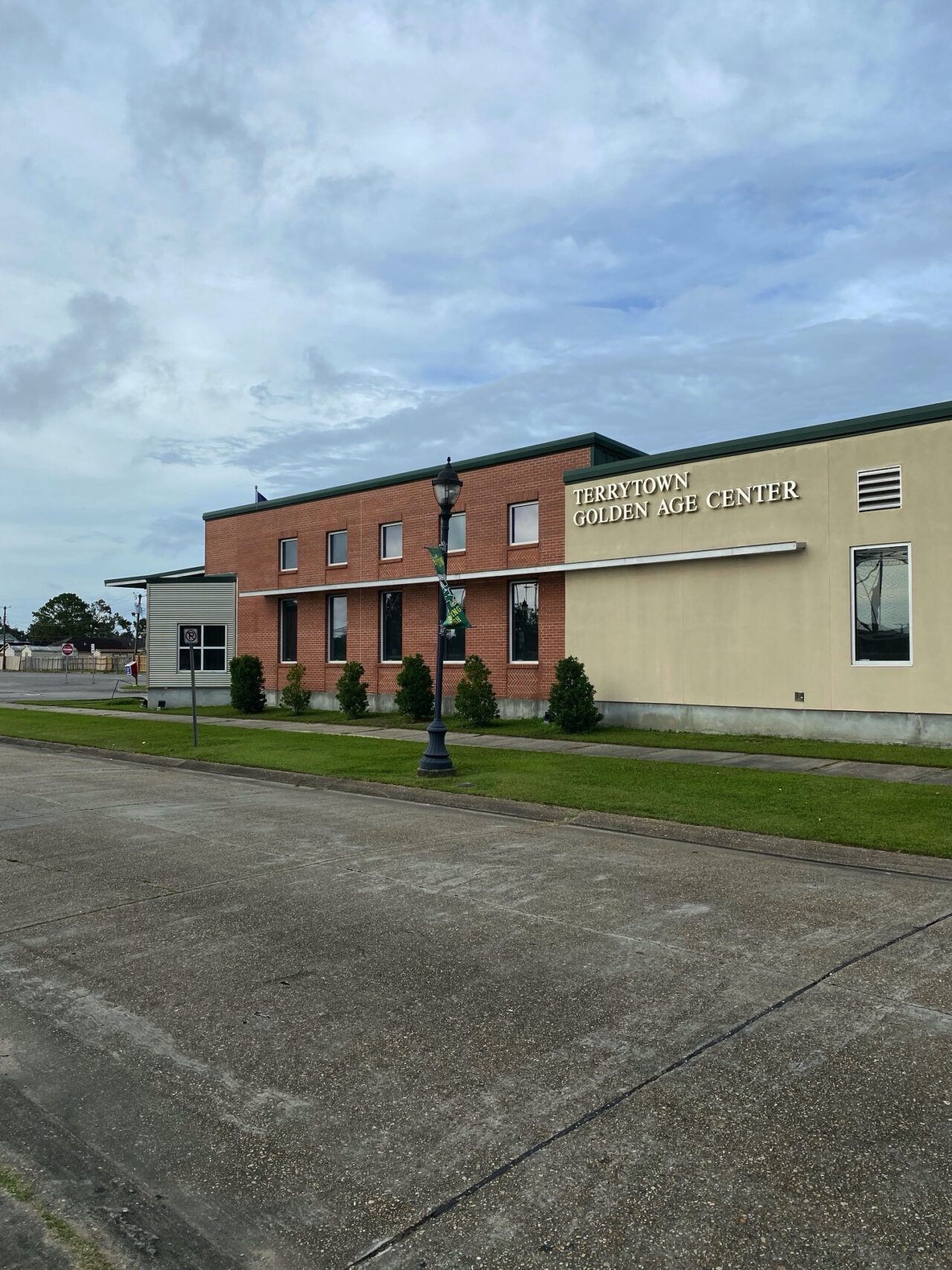 Terrytown Golden Age Center — Jefferson Parish Parks & Recreation